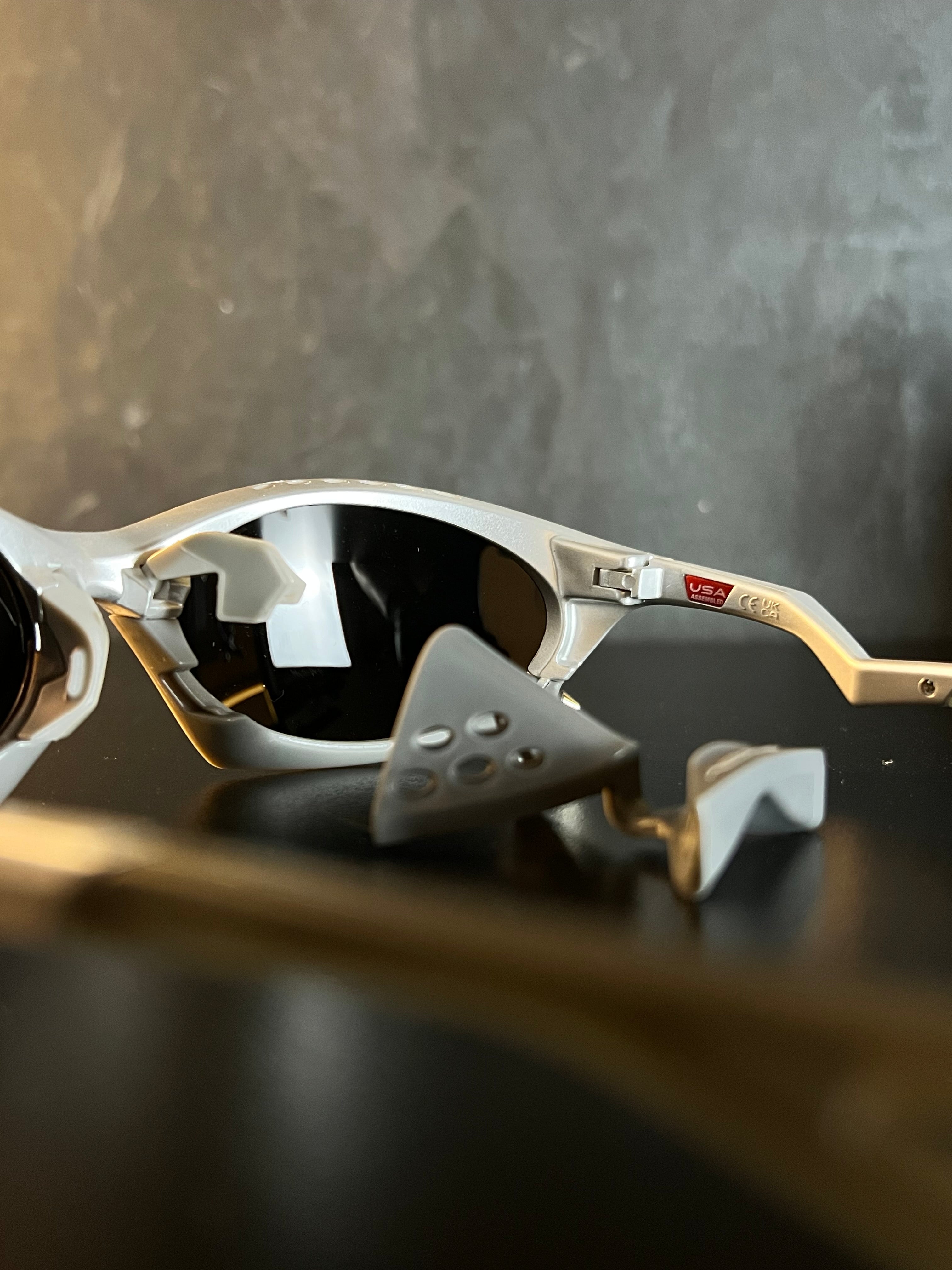 Plantaris Cinza Lentes Black (un)