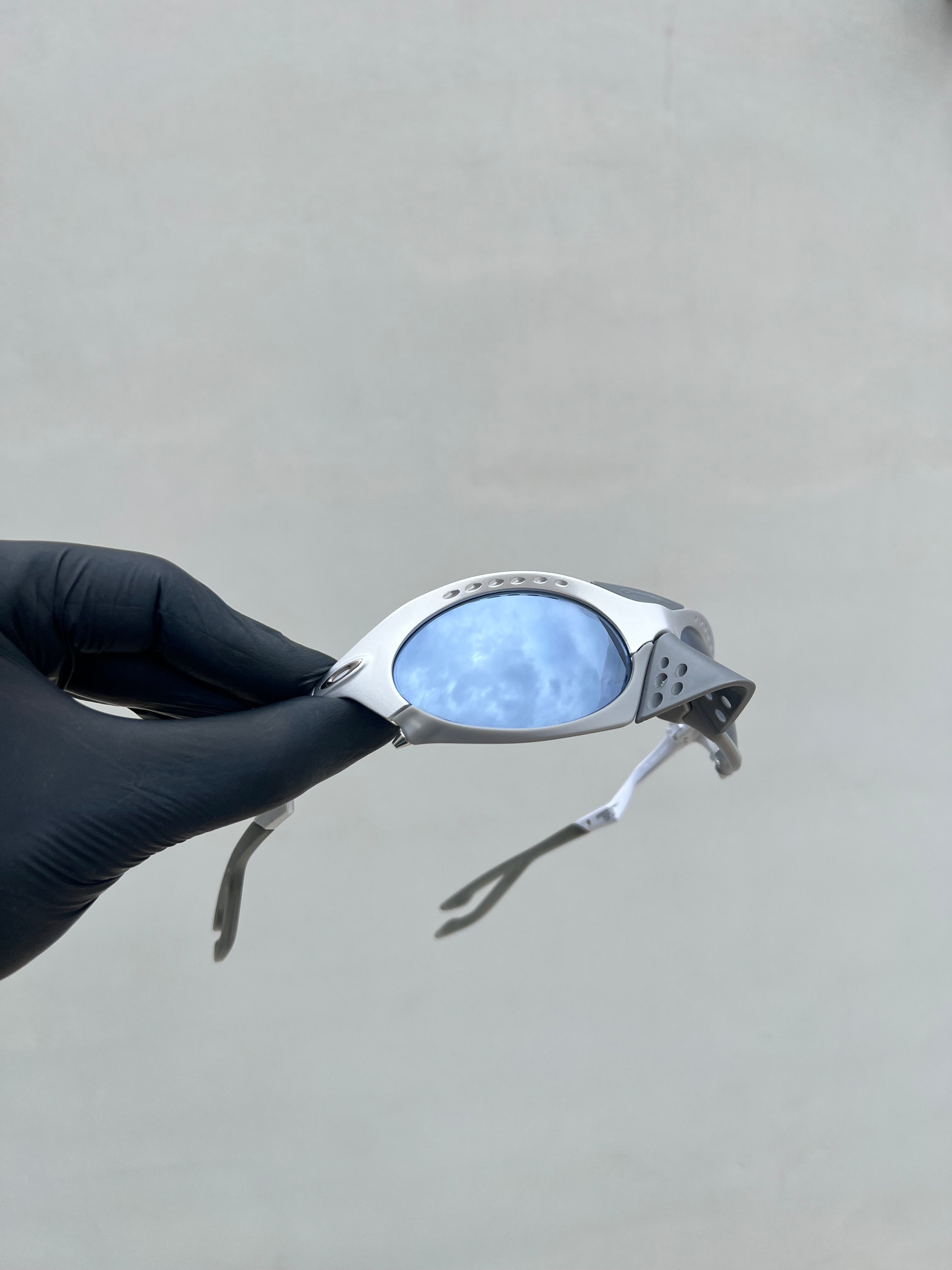 Plantaris Cinza Lentes Titanium Clear Custom (2x1)