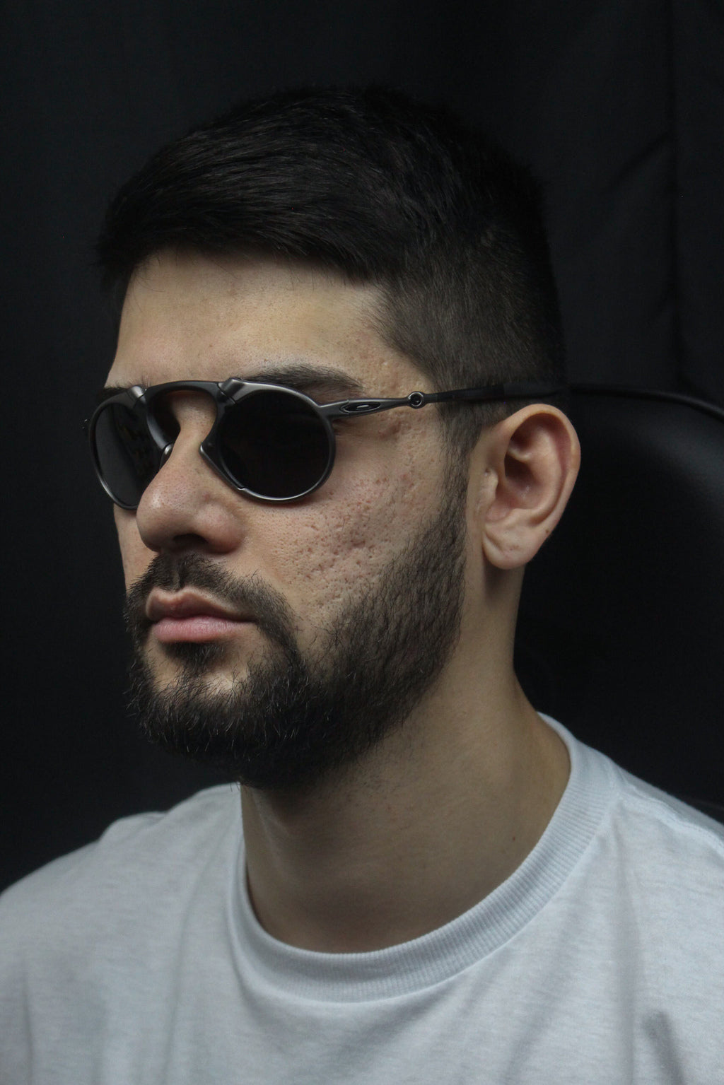 Madman nas Black (2x1)
