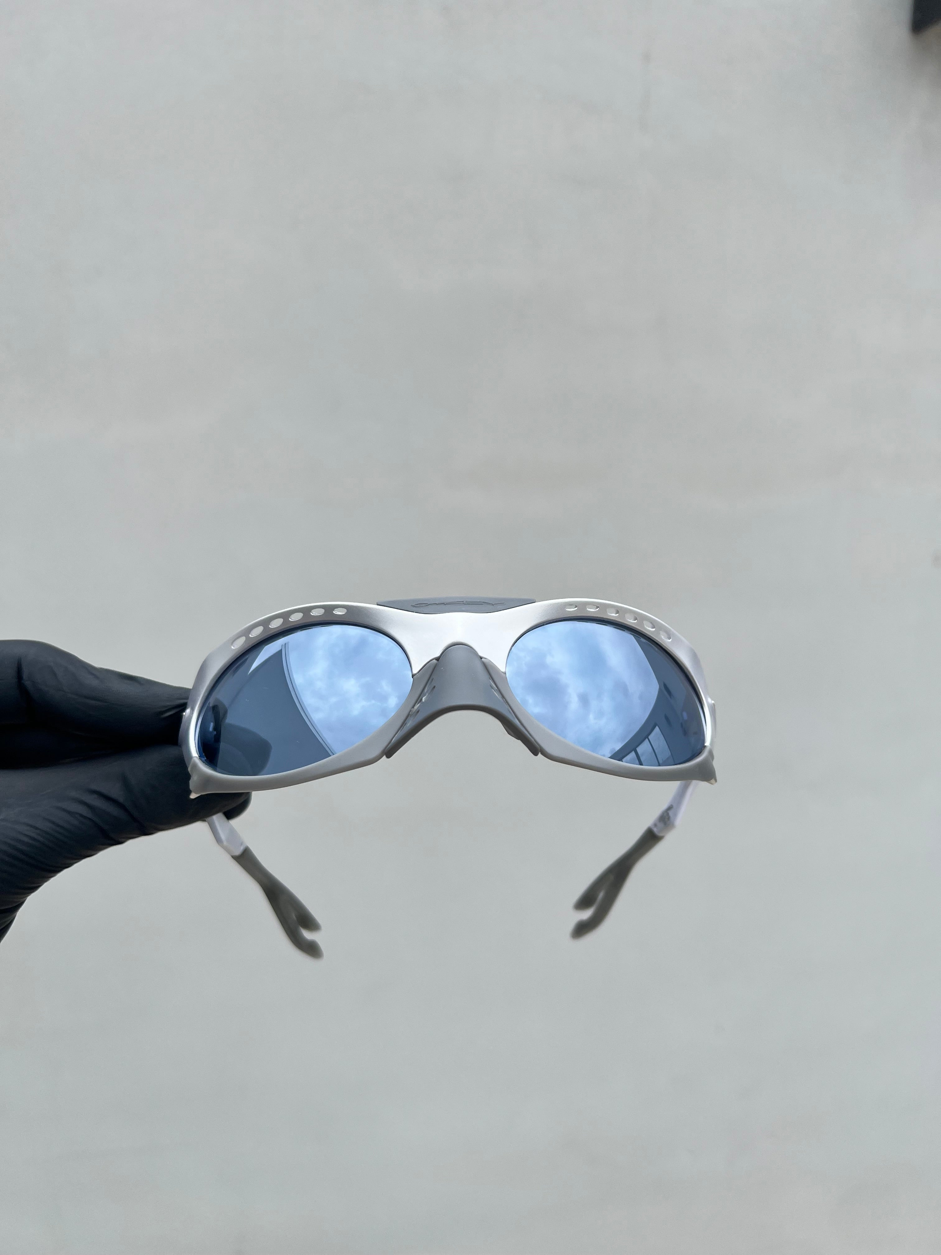 Plantaris Cinza Lentes Titanium Clear Custom (2x1)