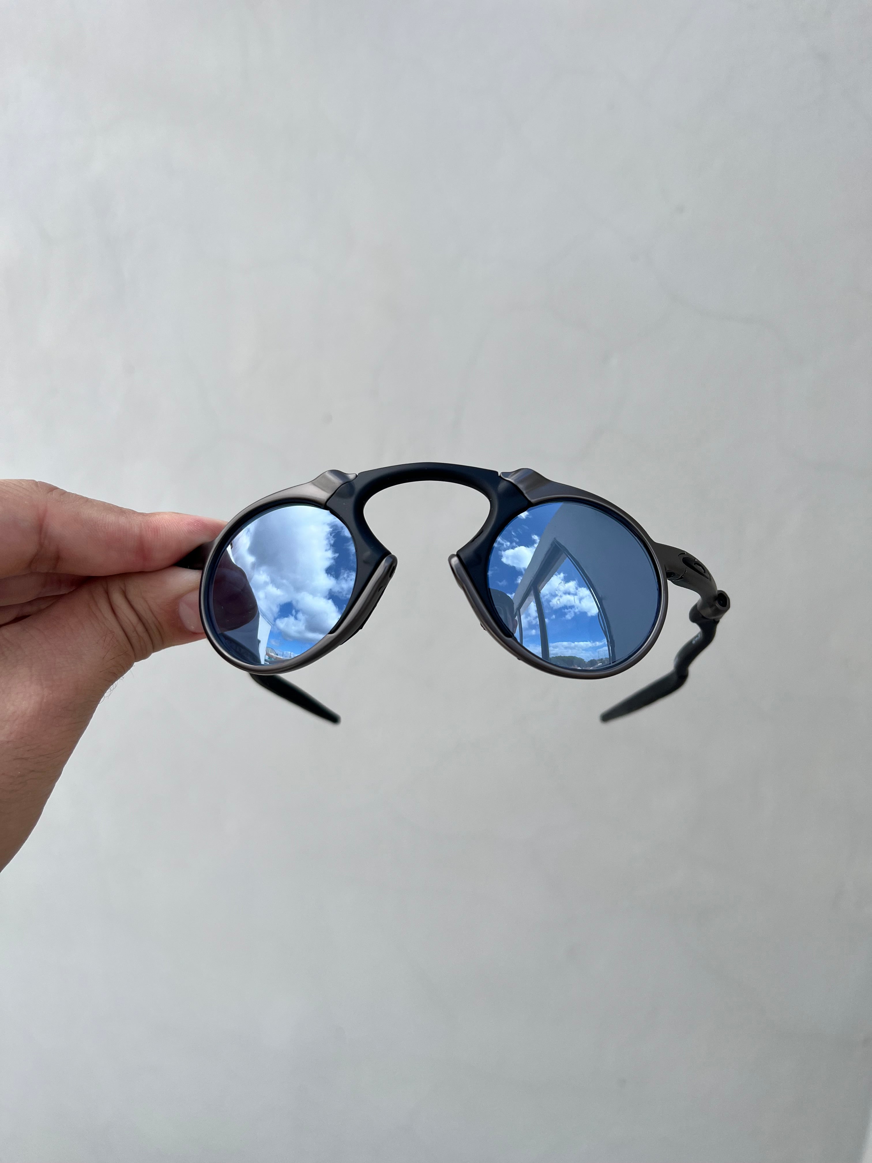 Madman Titanium Clear Premium + Estojo (2x1)