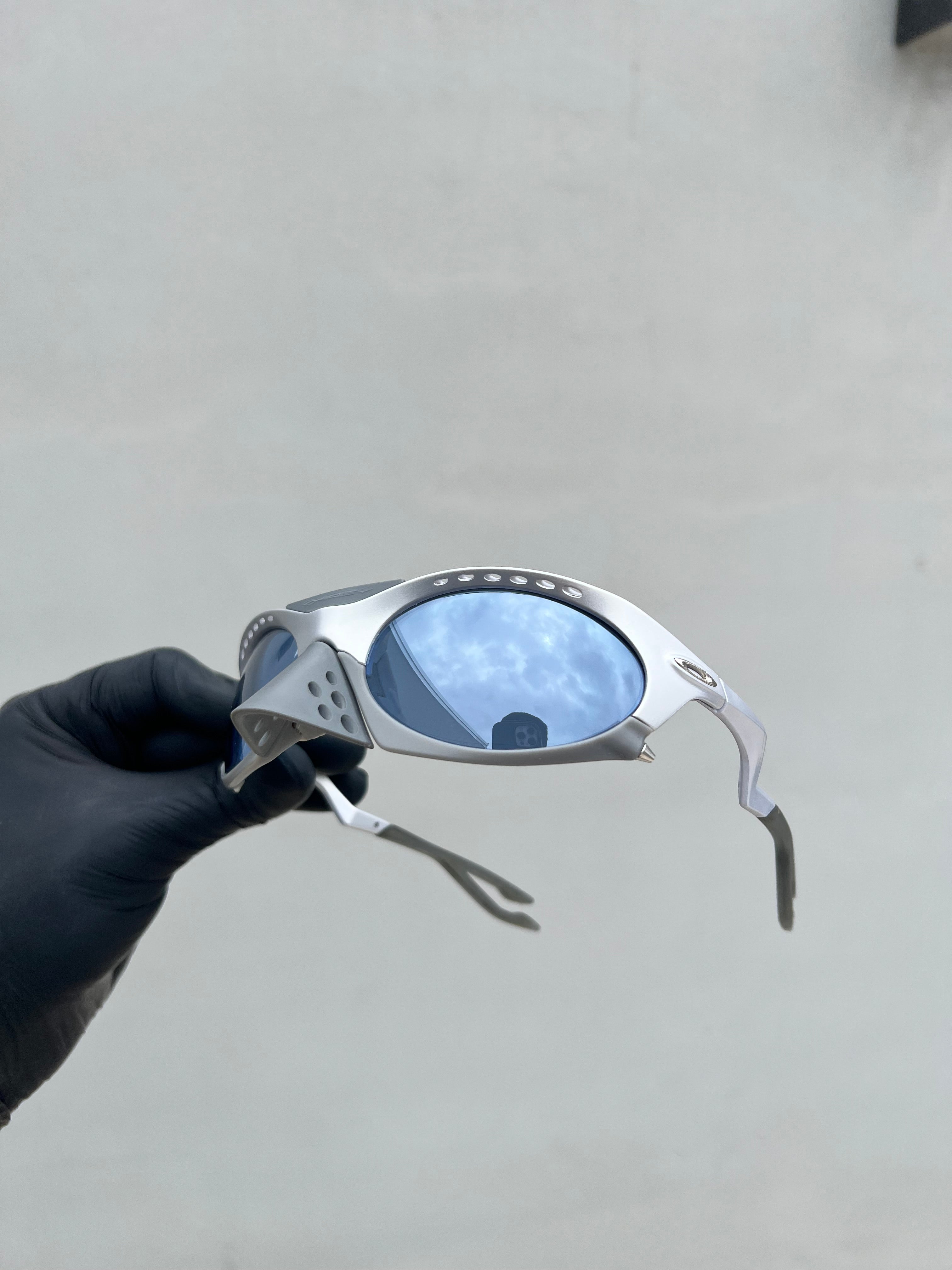 Plantaris Cinza Lentes Titanium Clear Custom (2x1)
