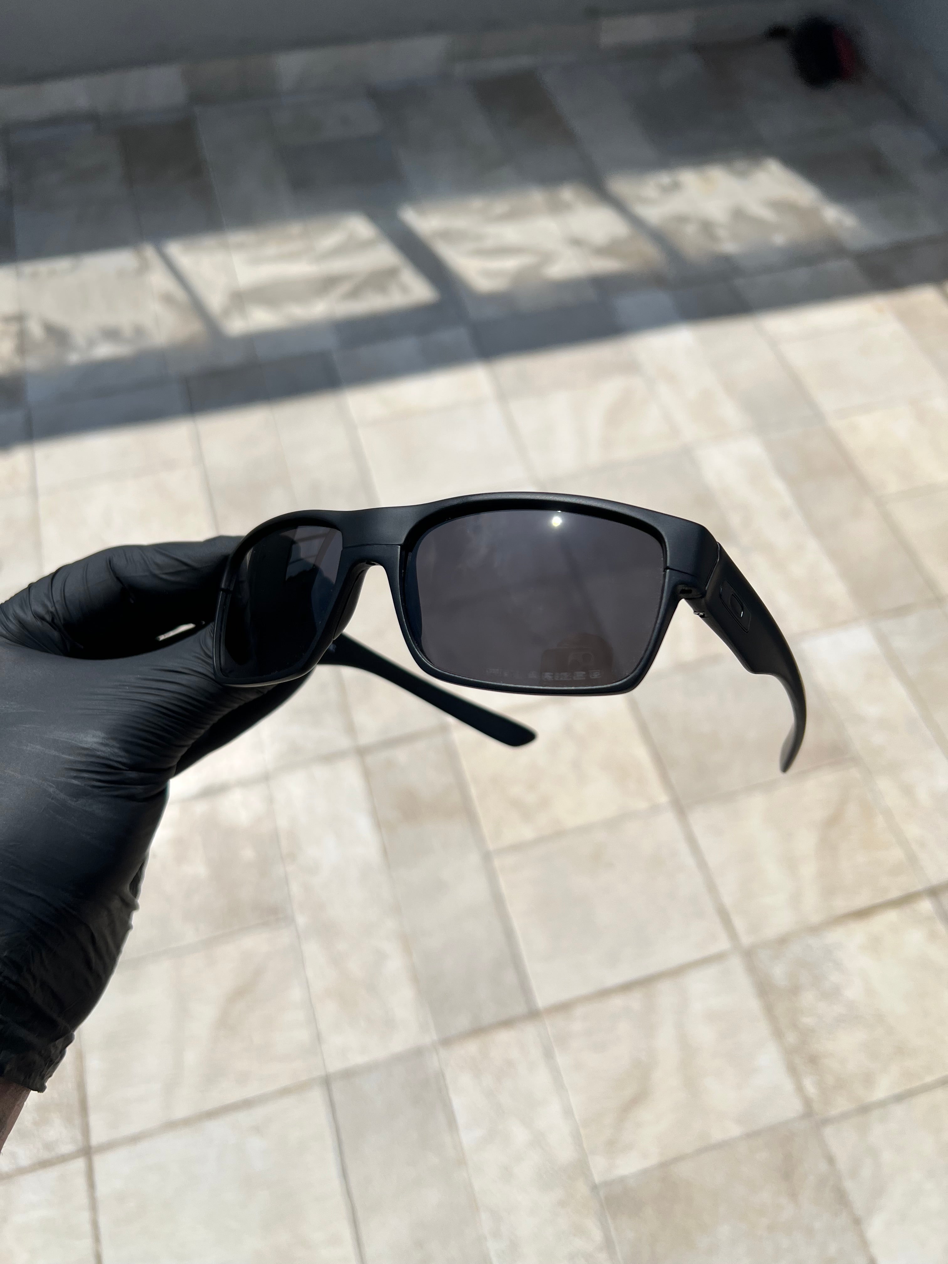 Two Face All Black (un)