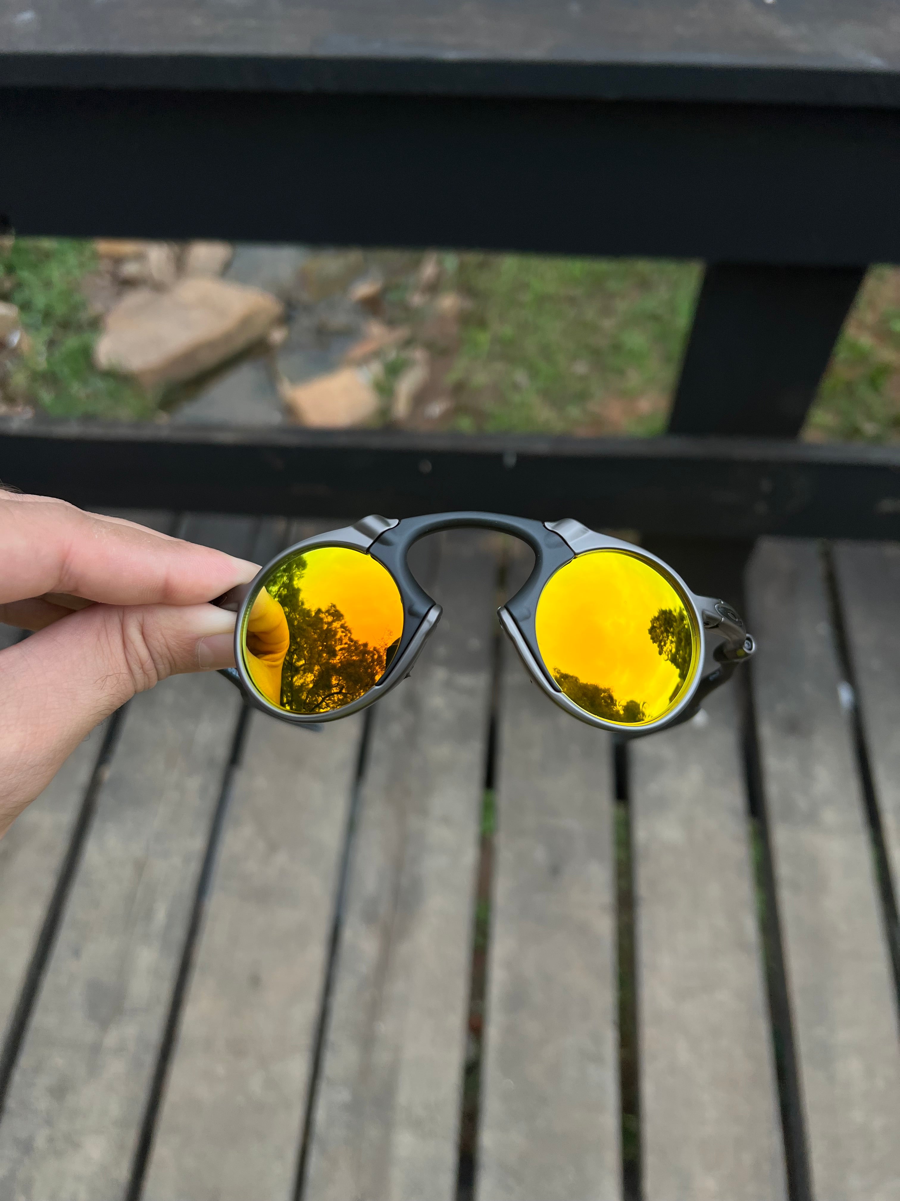 Madman Fire Custom Premium + Estojo (2x1)