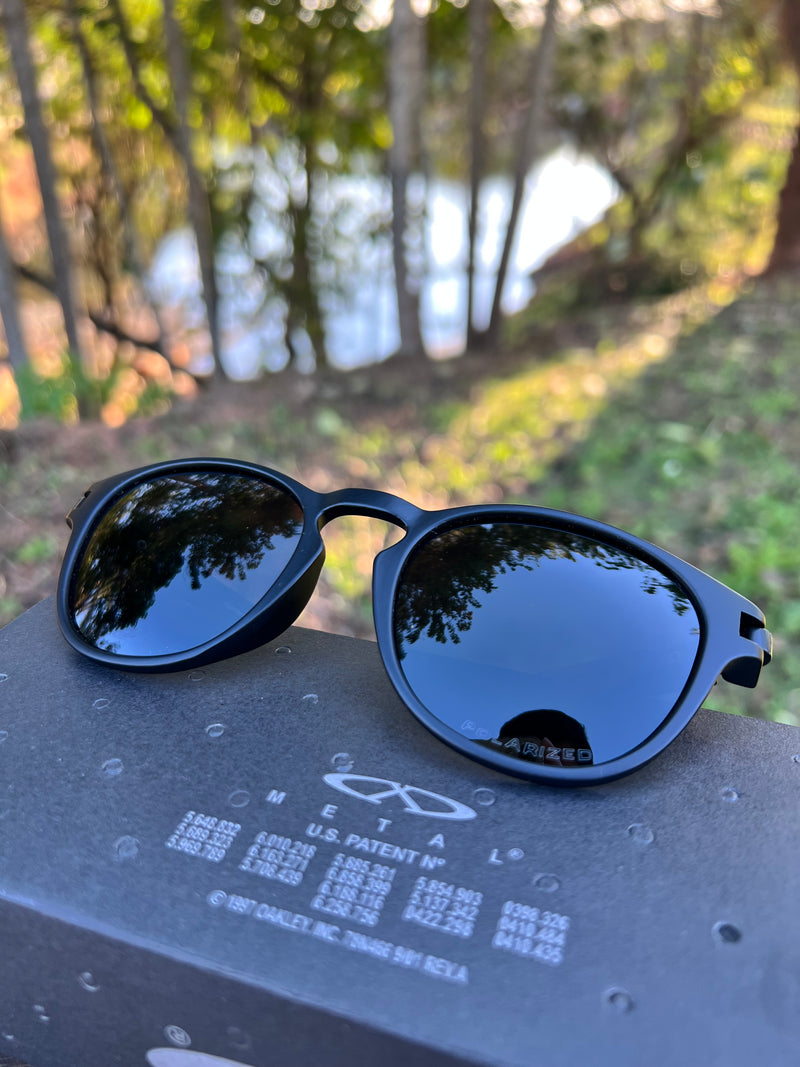 Latch Black