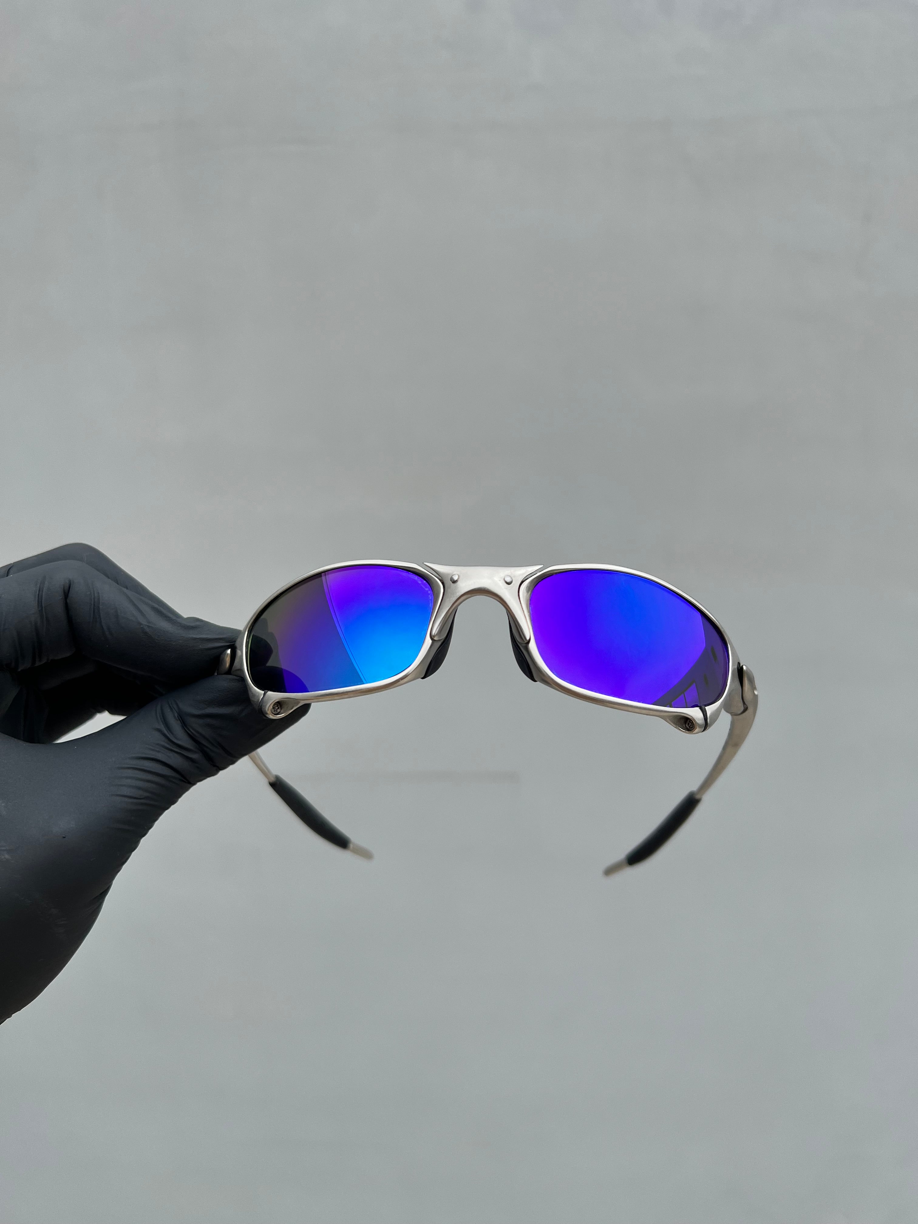 Juliet Plasma Neon Blue Linha Ouro