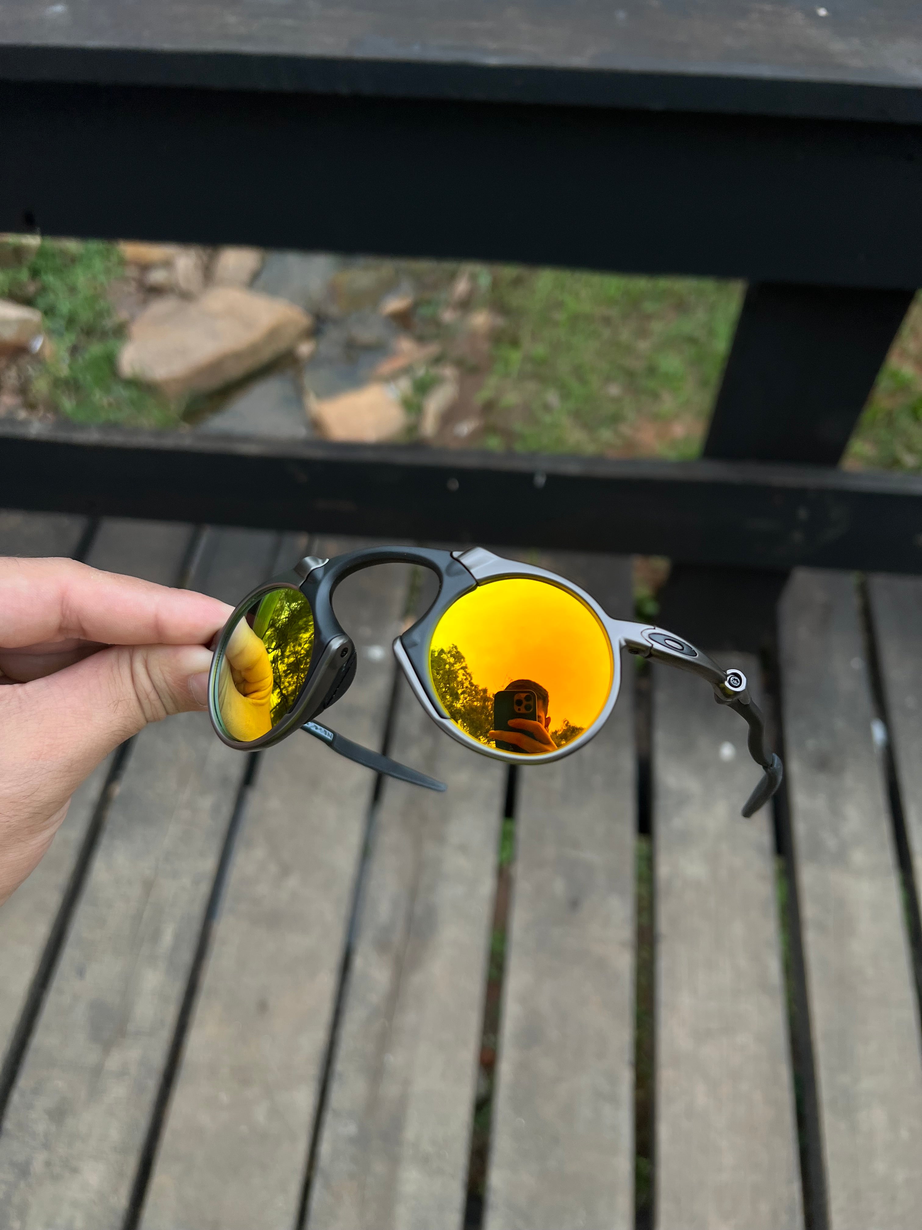 Madman Fire Custom Premium + Estojo (2x1)