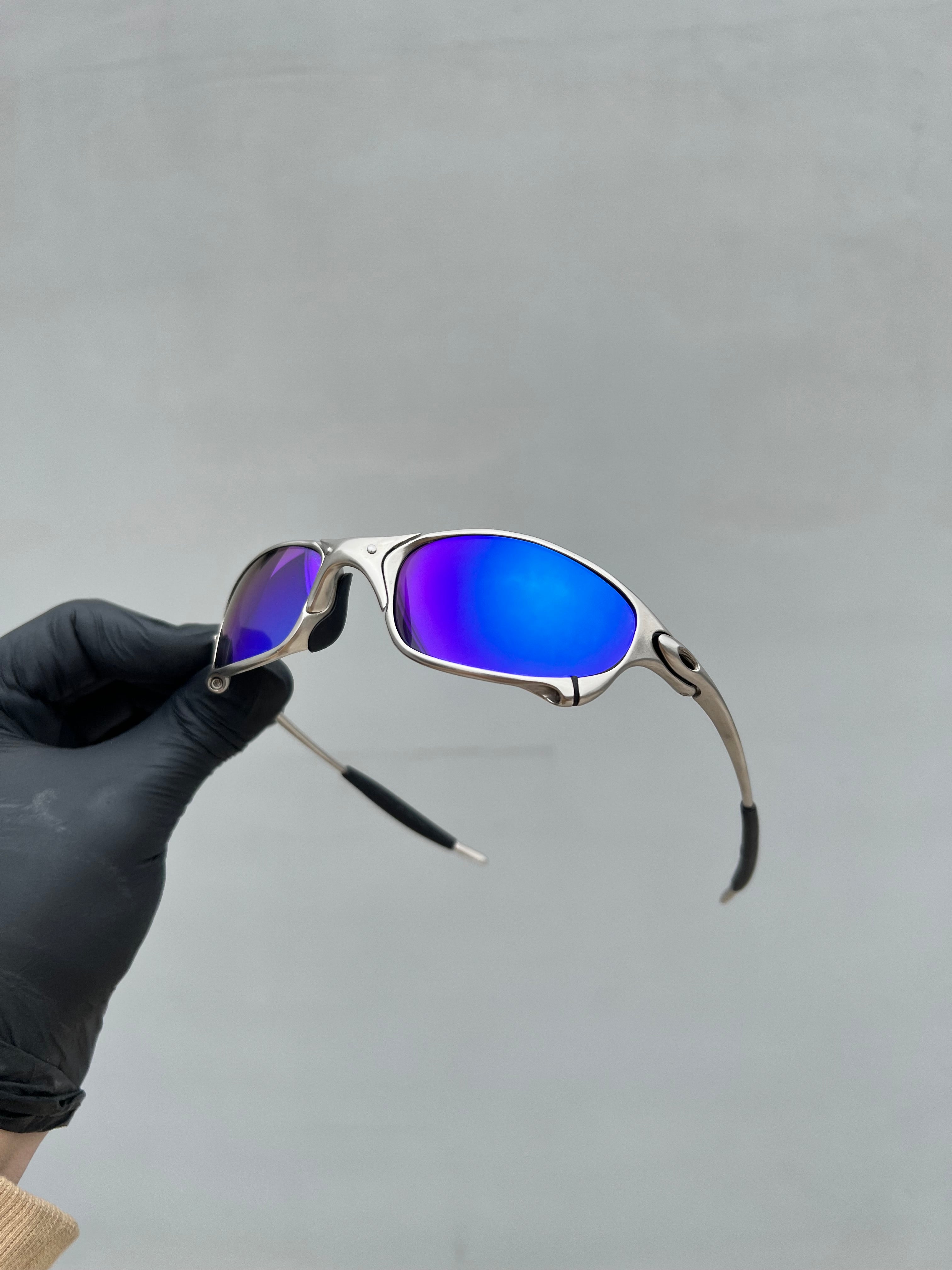 Juliet Plasma Neon Blue Linha Ouro