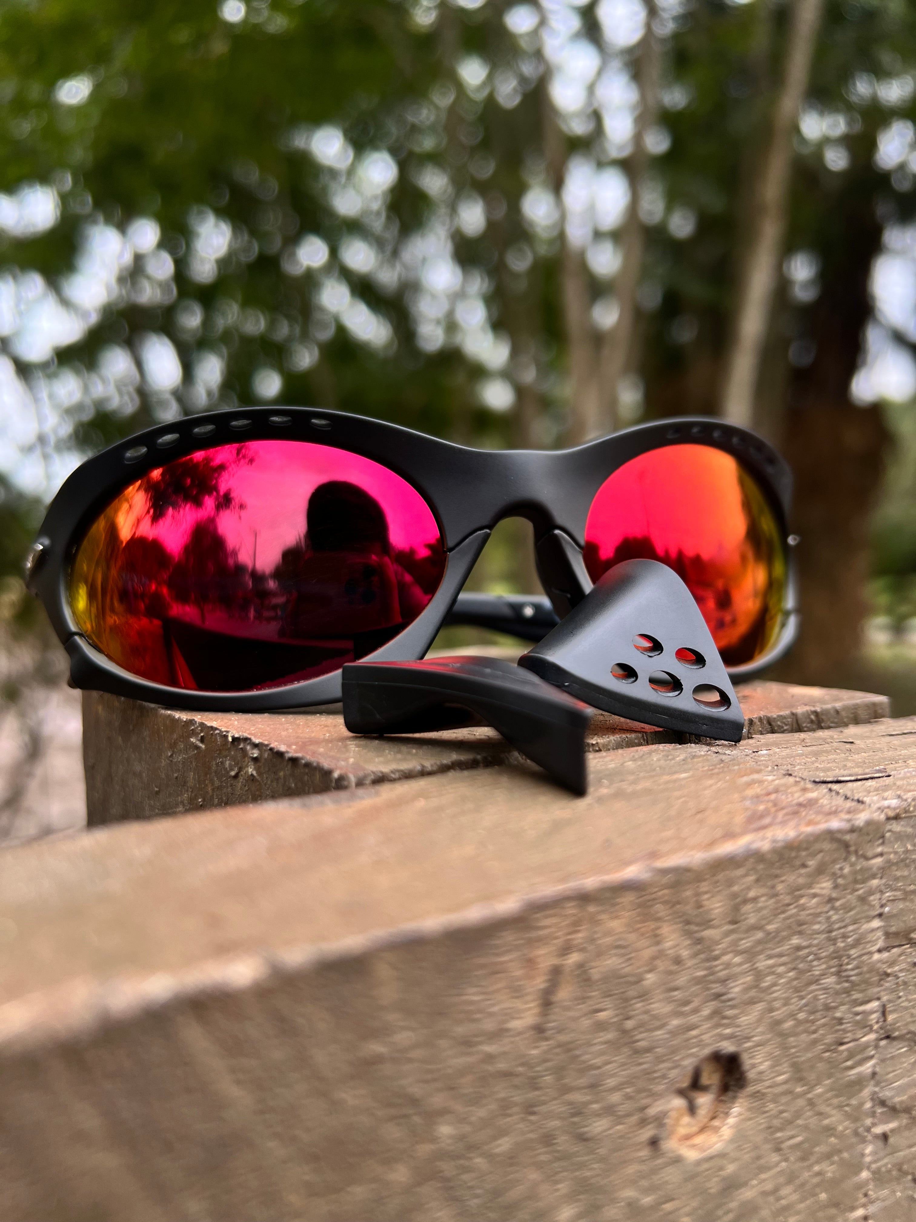 Plantaris Carbon Dark Rubi (2x1)