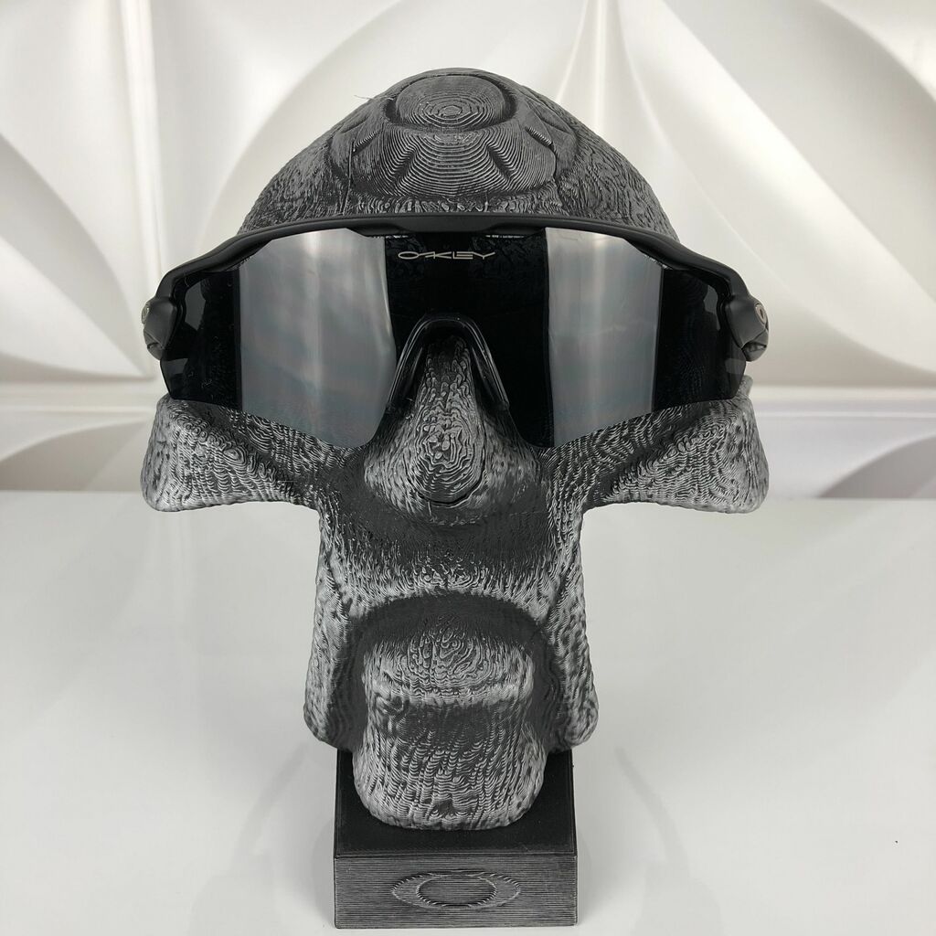 RADAR CARBON BLACK