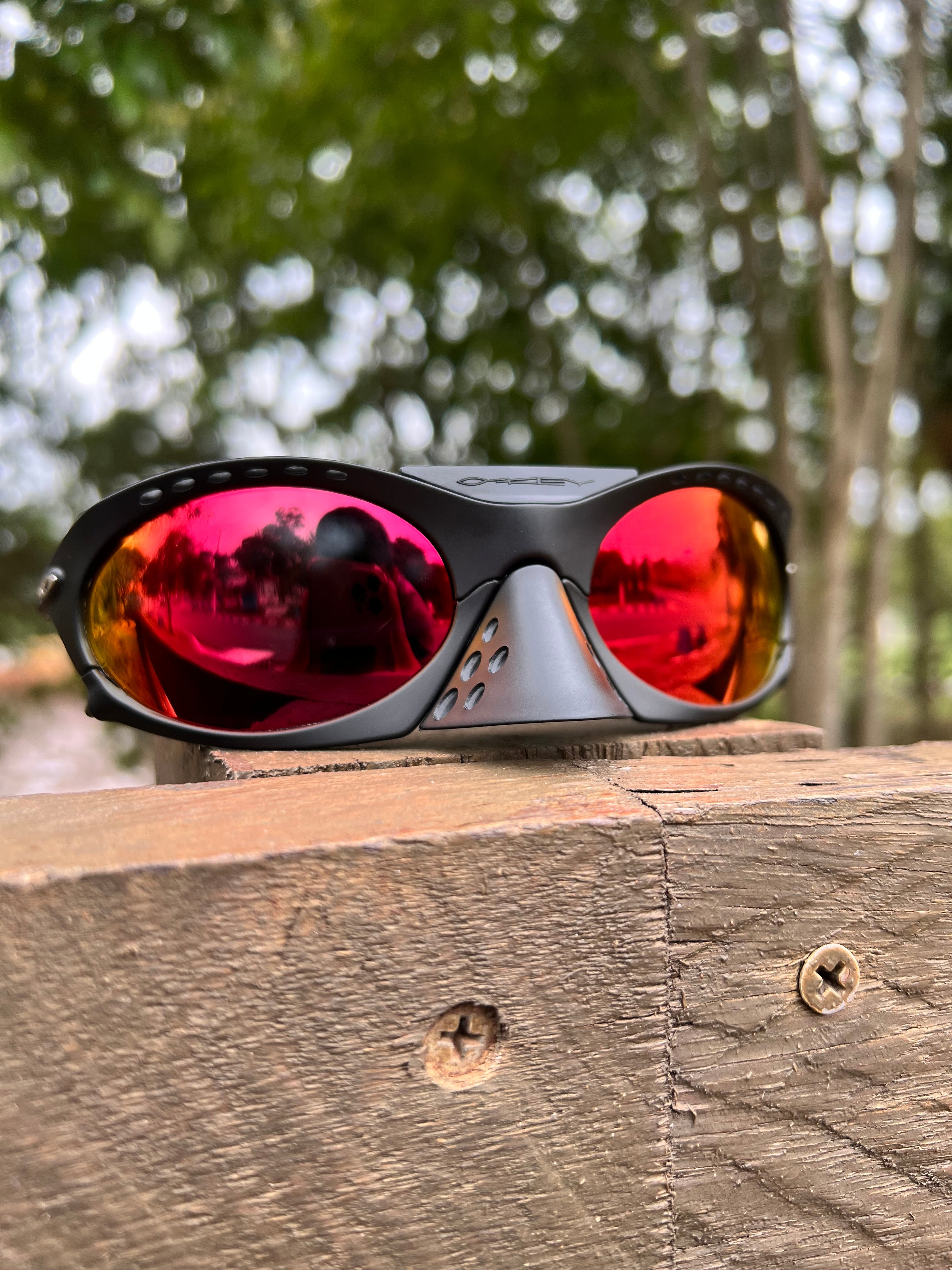 Plantaris Carbon Dark Rubi (2x1)