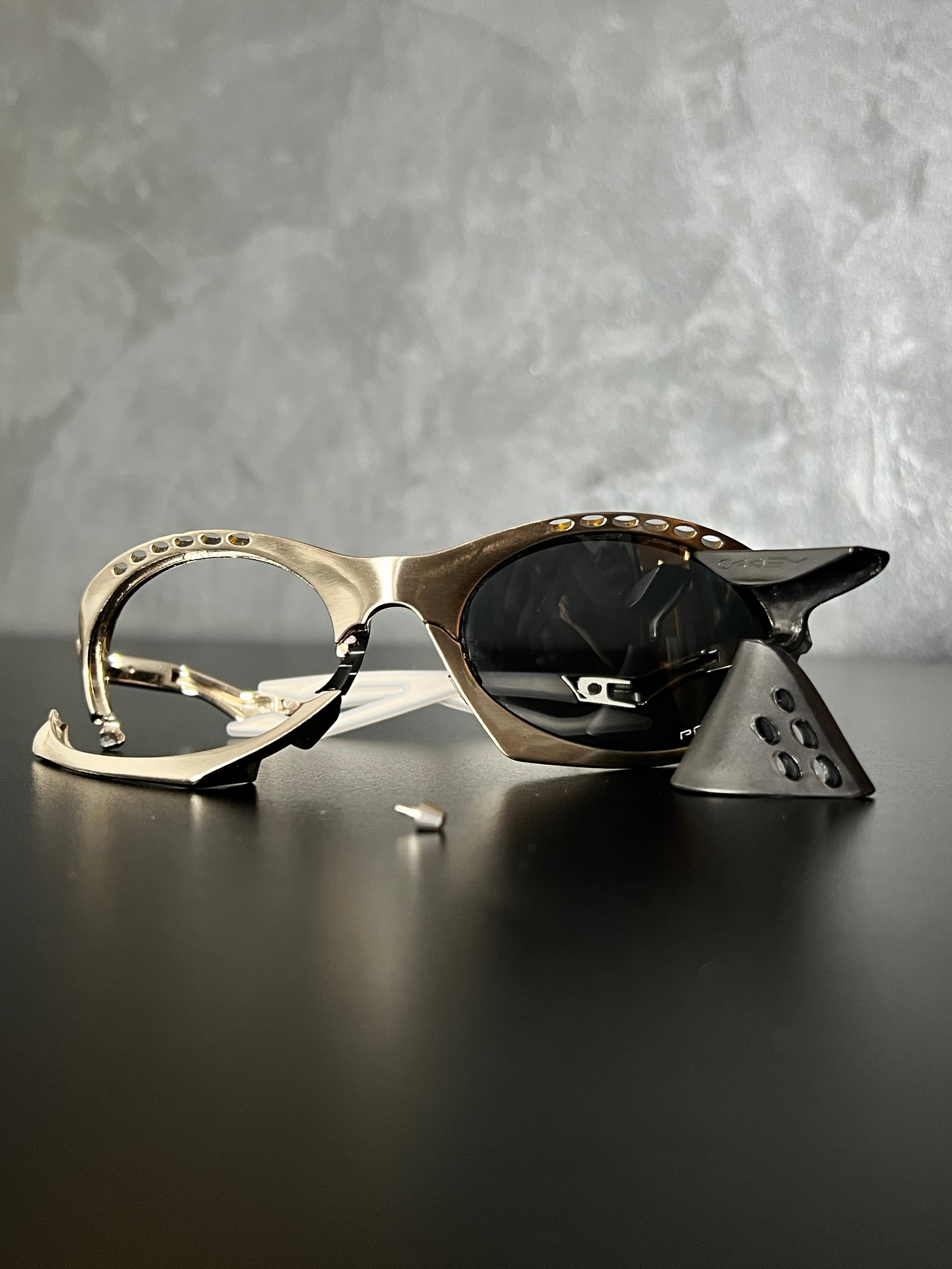 Plantaris Titânio Lentes Black (feita em metal) (un)