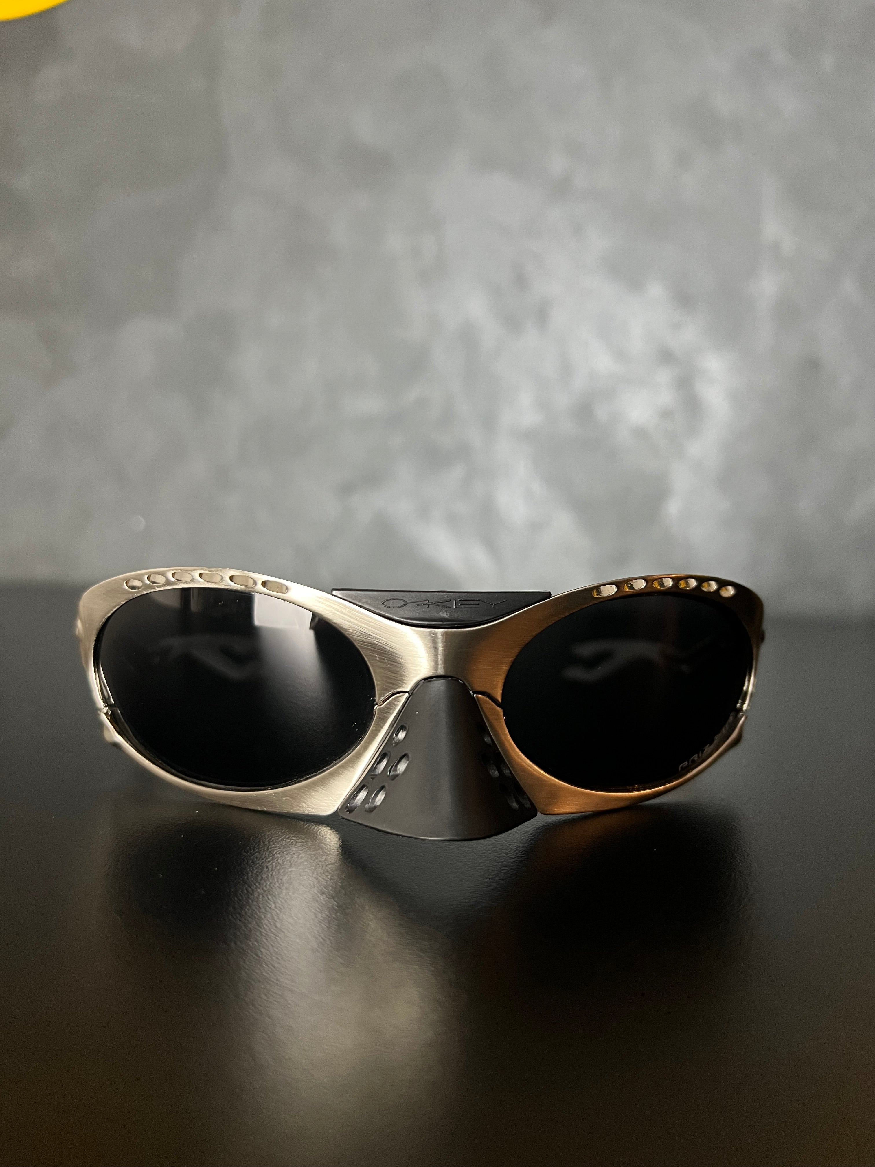 Plantaris Titânio Lentes Black (feita em metal) (un)