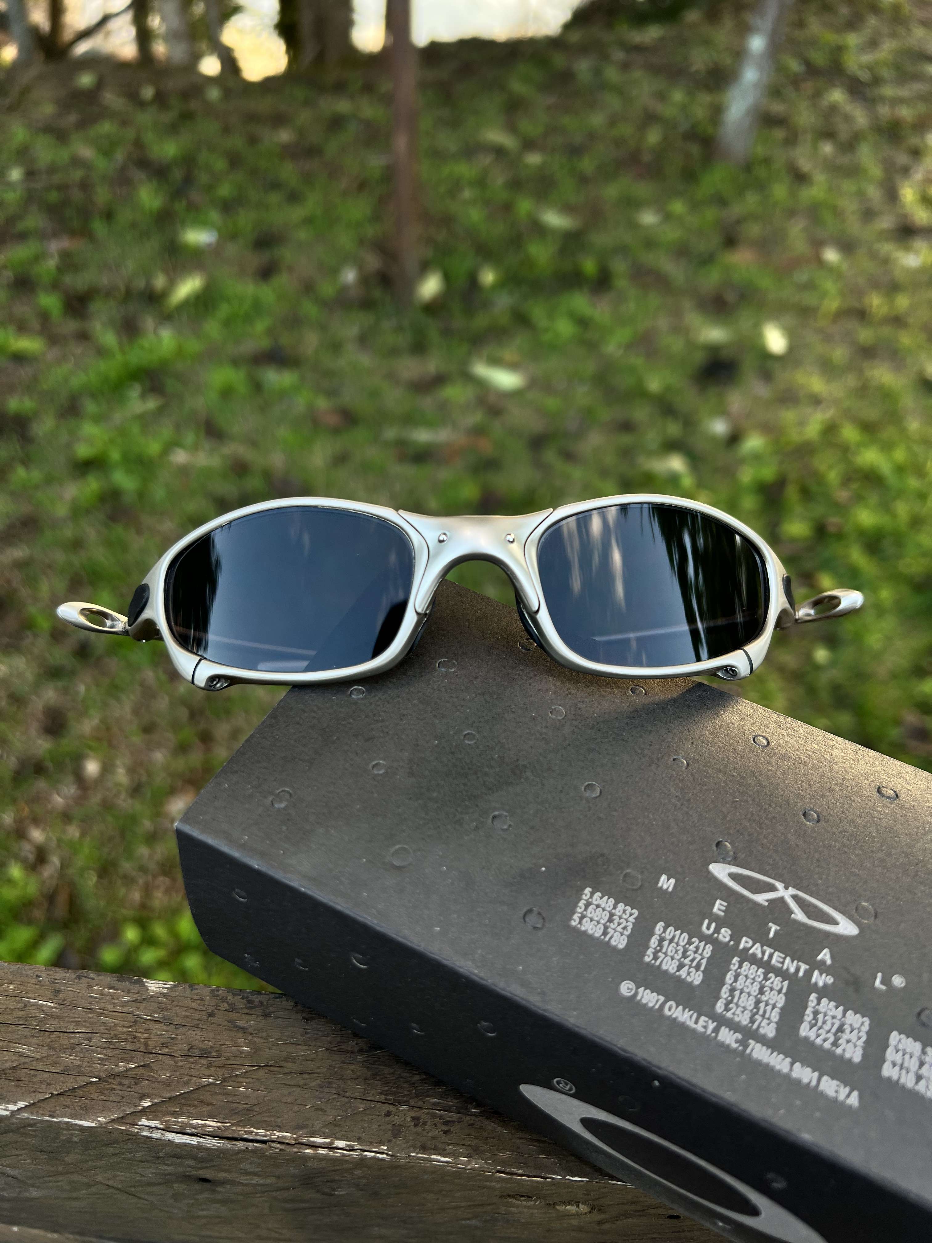 Juliet Plasma Black (un)