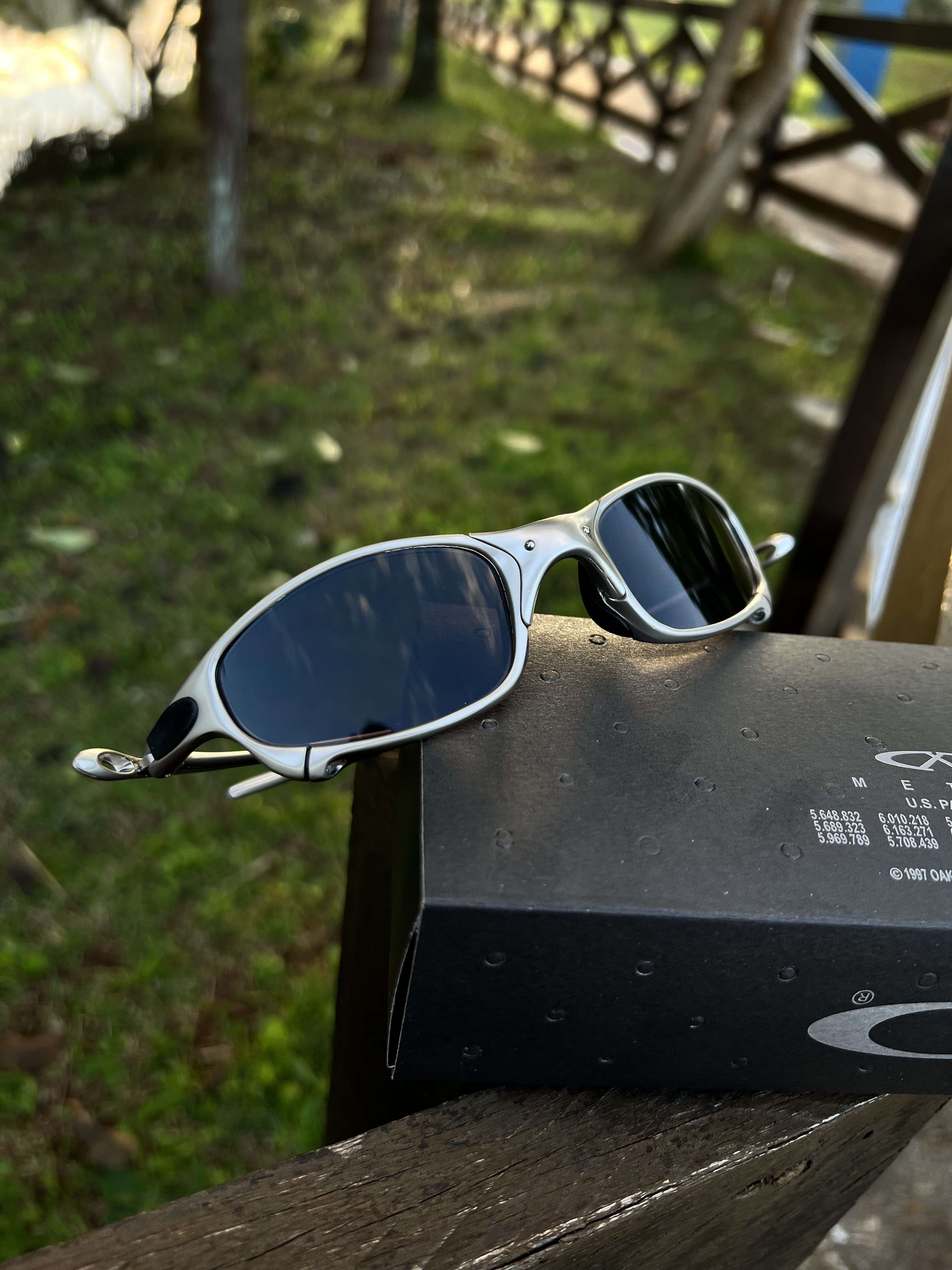 Juliet Plasma Black (un)